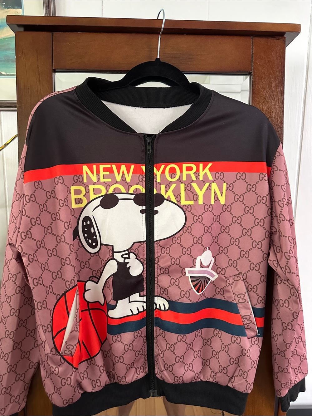 Super cool No Label Kids Pink Graphic Zip-Up Jacket with Snoopy Basketball Print
